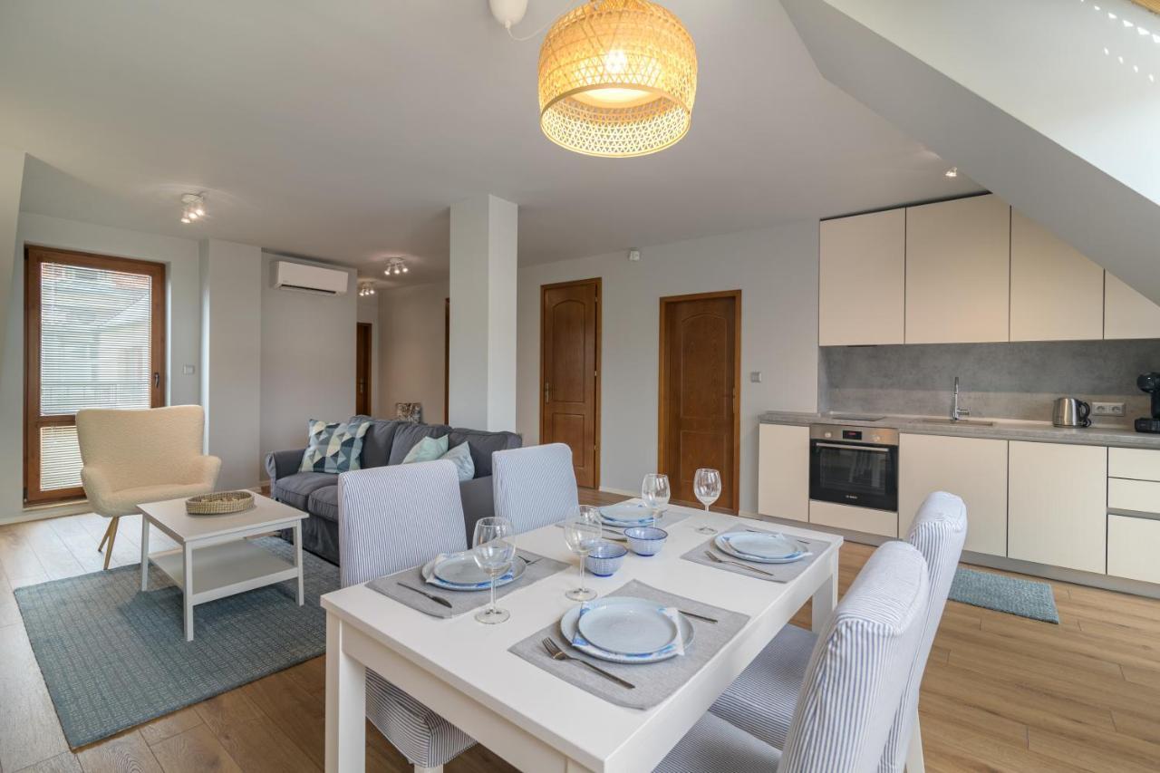 Magdalena Apartment - Two Bathrooms, Perfect City Center Varna Bagian luar foto