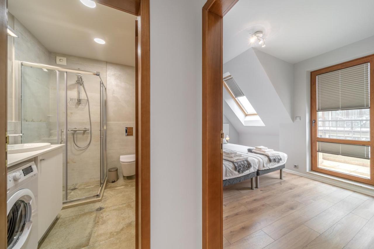 Magdalena Apartment - Two Bathrooms, Perfect City Center Varna Bagian luar foto